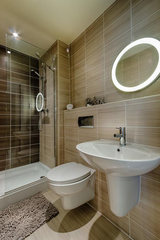 Halo Serviced Apartments - The Point 谢菲尔德 外观 照片